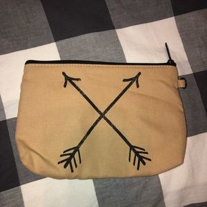 Thirty-One zip pouch